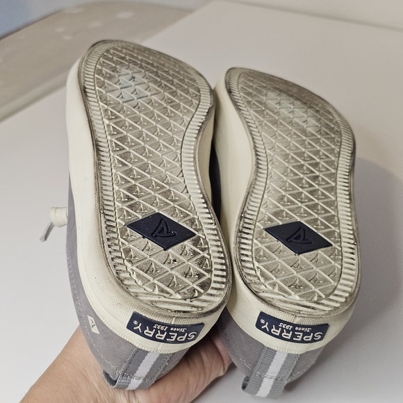 Sperry Women's Gray Casual Sneakers Size 7 - Picture 7 of 8